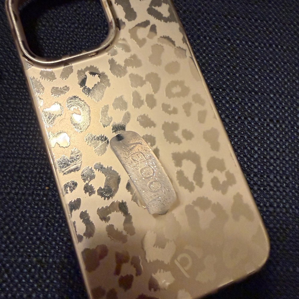Loopy iPhone 15 Pro Max Case Gold Leopard